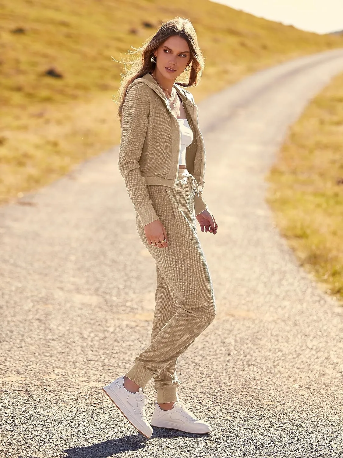 MASCOMODA 2 Piece Outfits for Women Fall 2023 Casual Lounge Sets Hoodie Full Zip Sweatshirt and Long Sweatpants with Pockets