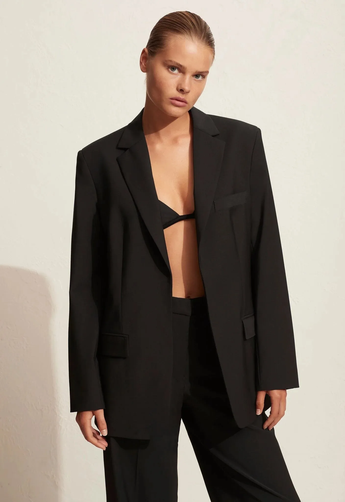 Matteau Relaxed Tailored Blazer in Black