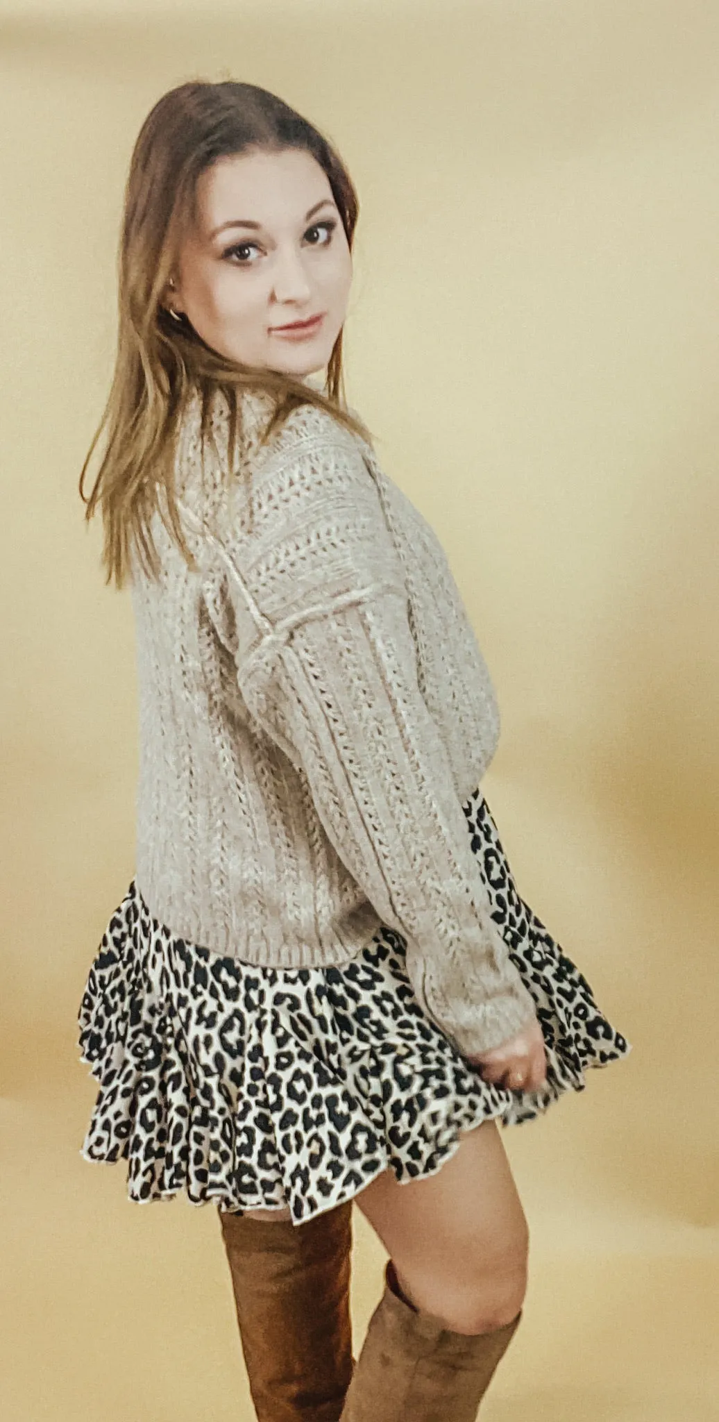 THE HILLS MOCK NECK PULLOVER SWEATER