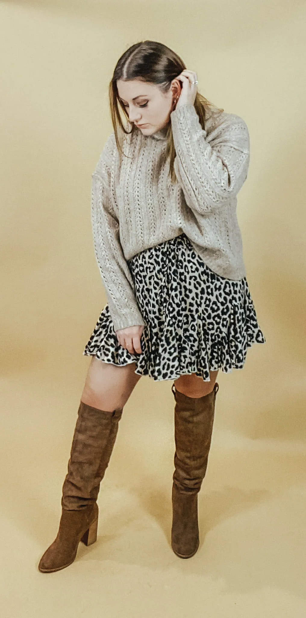 THE HILLS MOCK NECK PULLOVER SWEATER